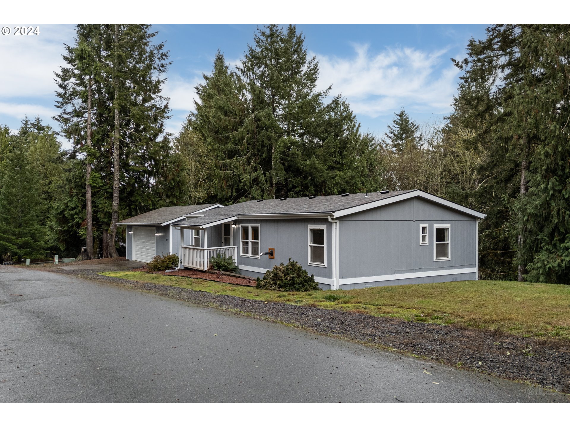 Photo of 1307 ROSEVIEW CT Vernonia OR 97064