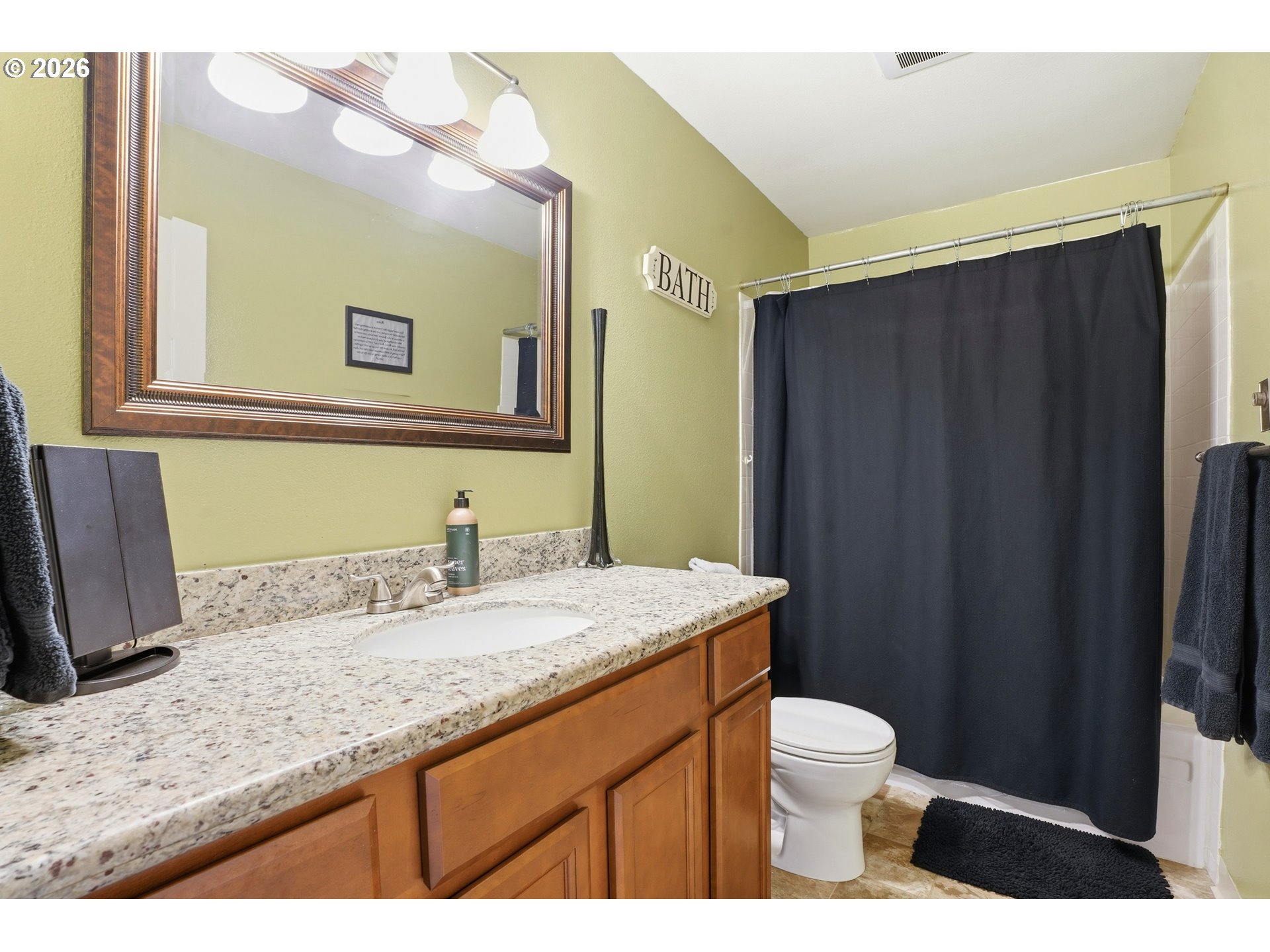 Photo #20: 243692147 Listing: Photo #20