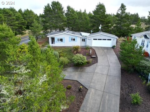 888 WECOMA LOOP, Florence, OR 