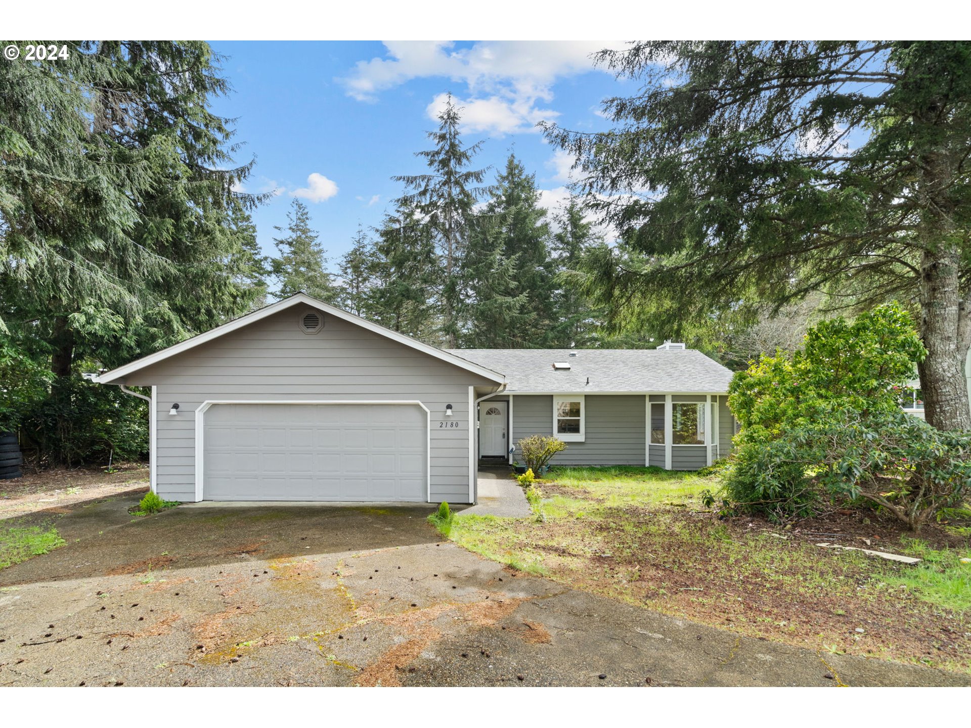 2180 15TH PL, Florence, OR 