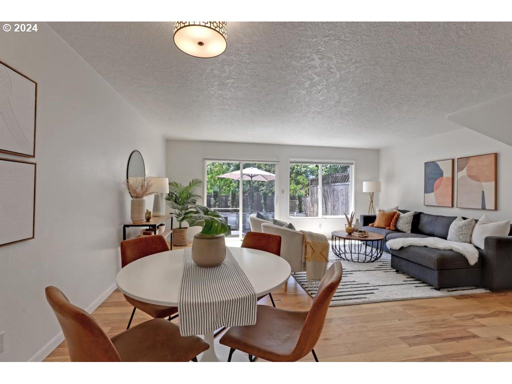 Photo #3: 24372112 Listing 