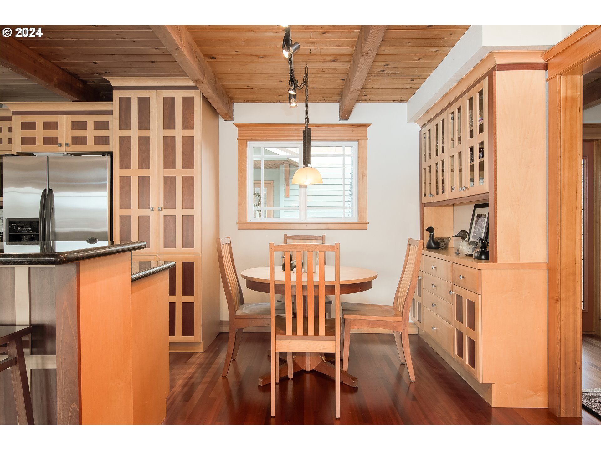 500 N Tomahawk Island DR, Portland, OR, 97217