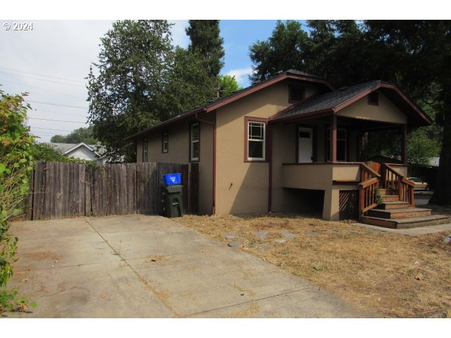 Photo of 669 BALLF ST Roseburg OR 97471