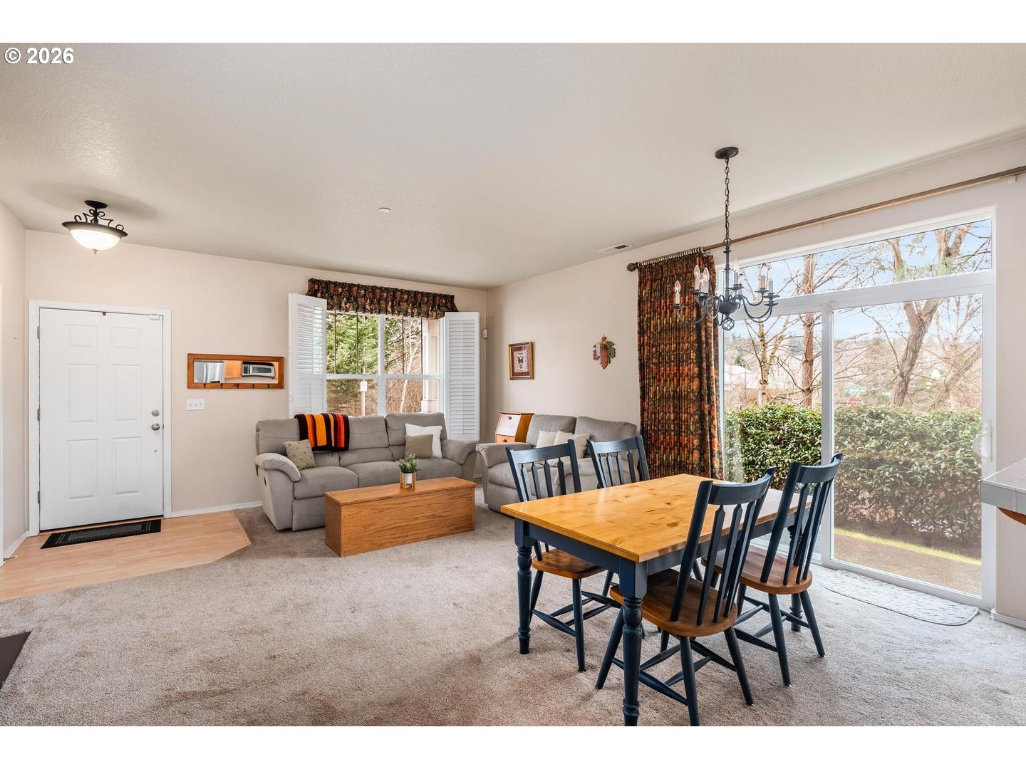 Photo #9: 243832988 Listing: Photo #9