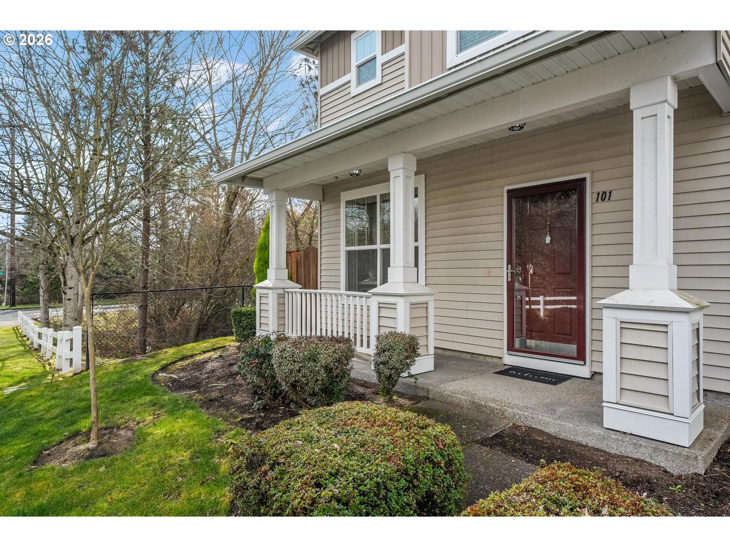 Photo #4: 243832988 Listing: Photo #4