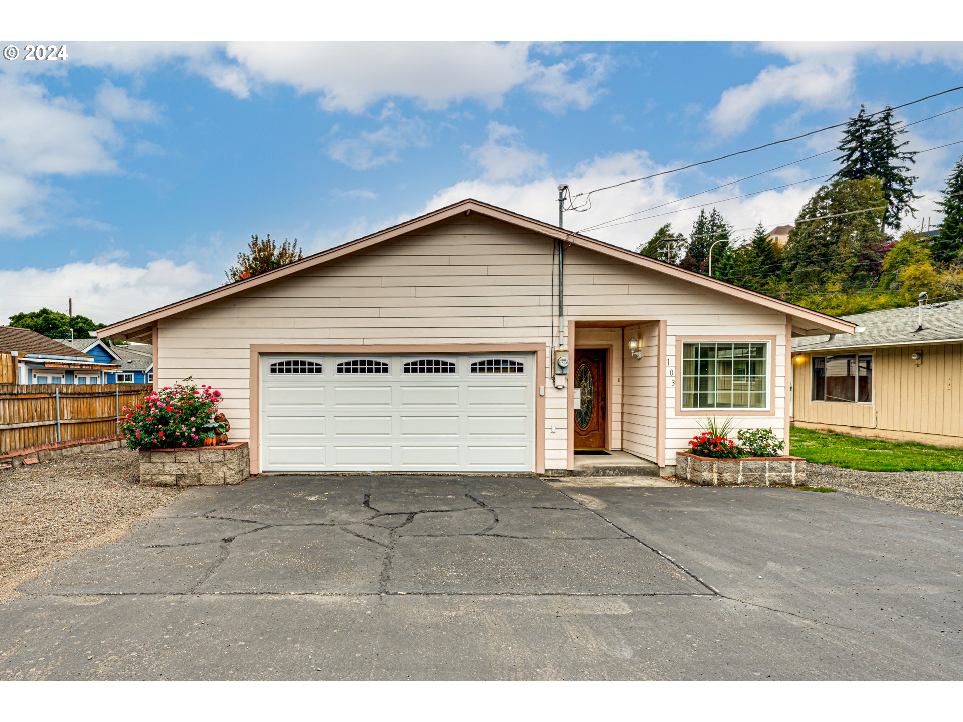 Photo of 103 10TH AVE Kelso WA 98626