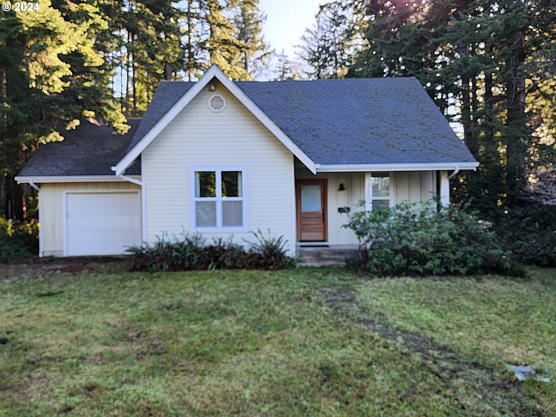 Photo of 225 18TH ST Port Orford OR 97465