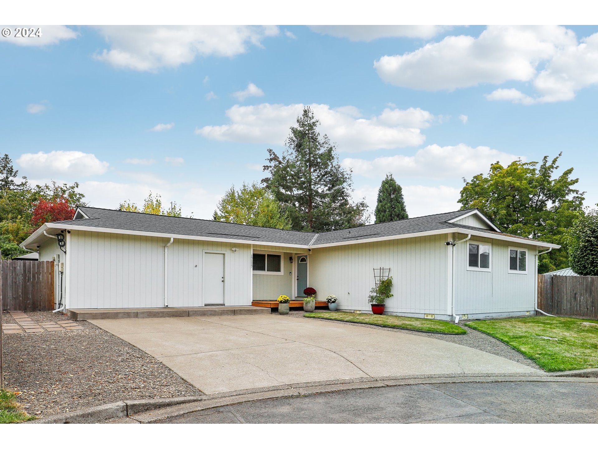 Photo of 17117 FARMINGTON RD Beaverton OR 97007