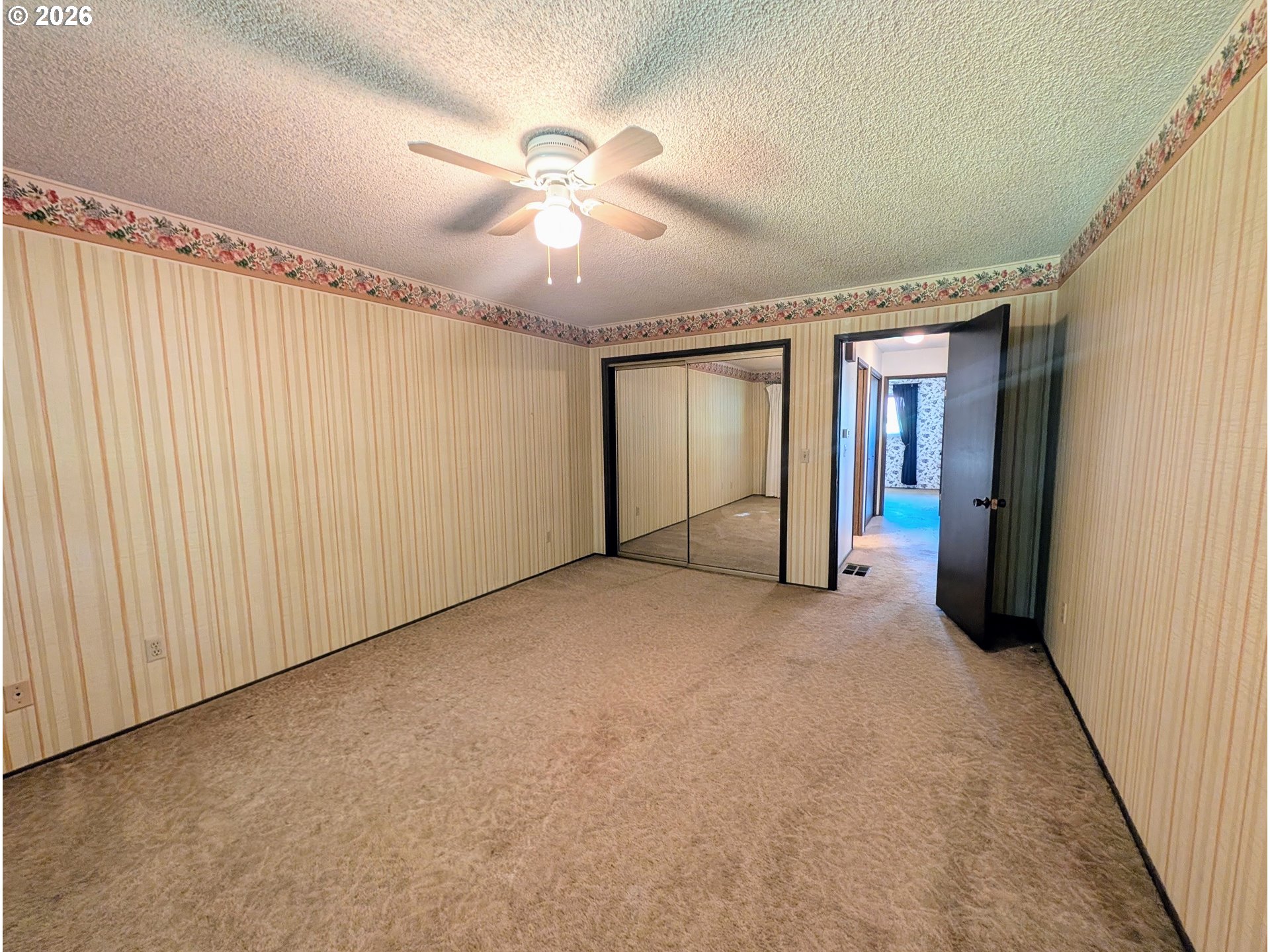 Photo #14: 243887319 Listing: Photo #14
