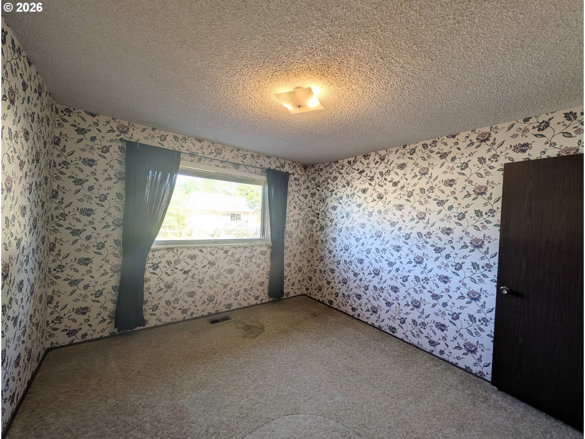 Photo #18: 243887319 Listing: Photo #18