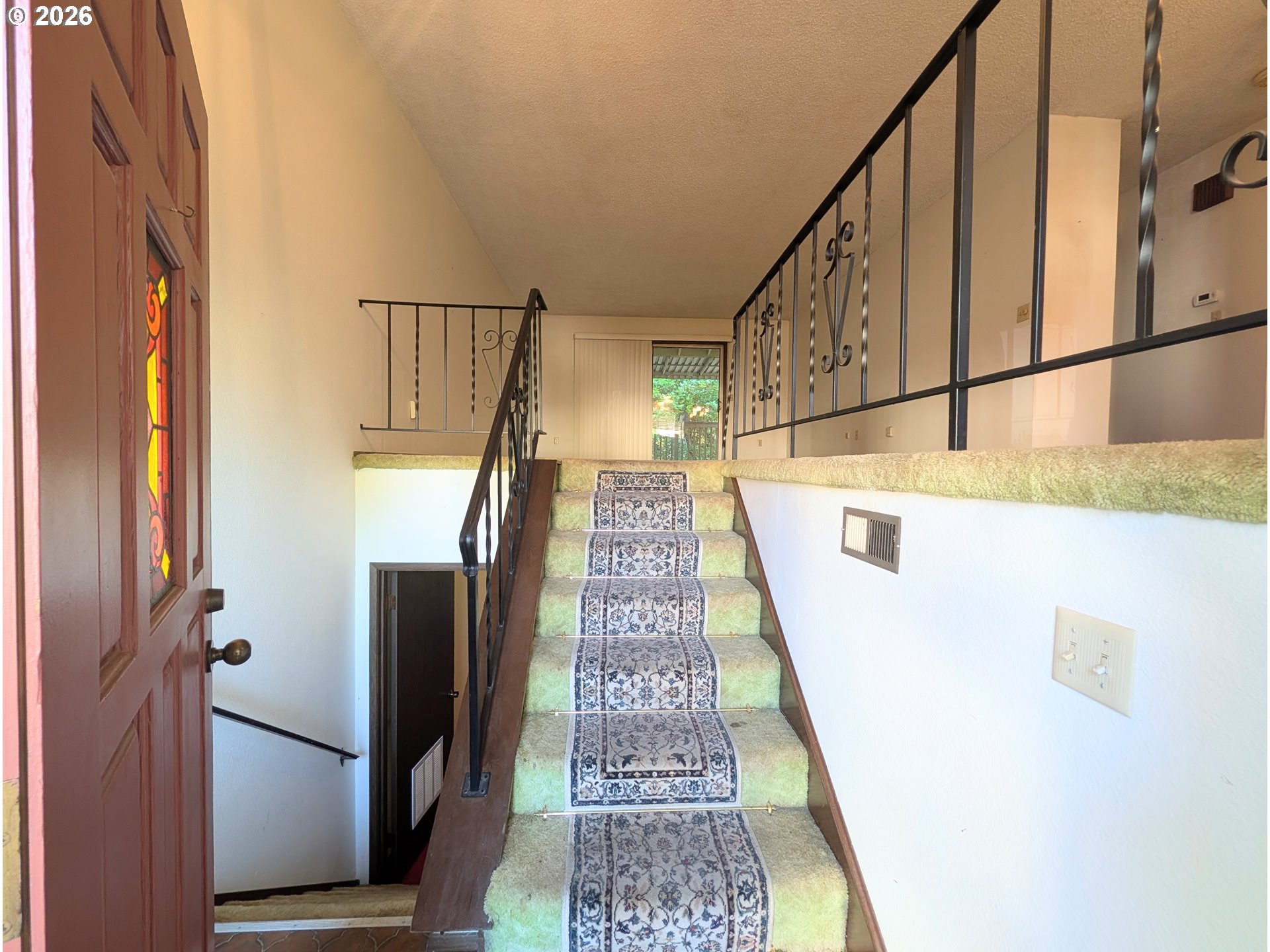 Photo #1: 243887319 Listing: Photo #1
