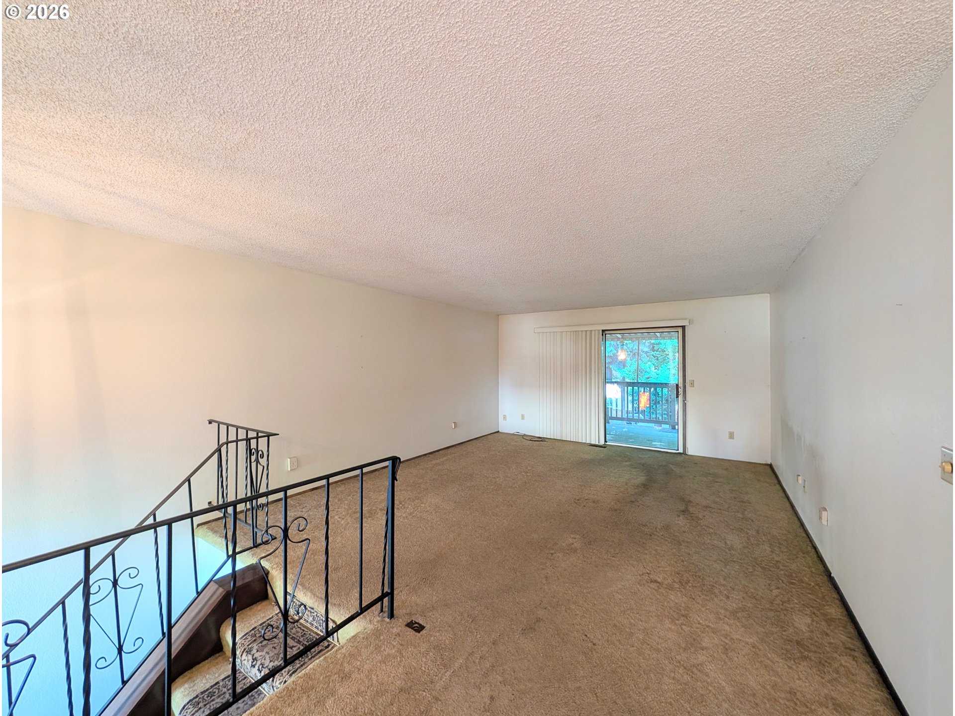 Photo #5: 243887319 Listing: Photo #5