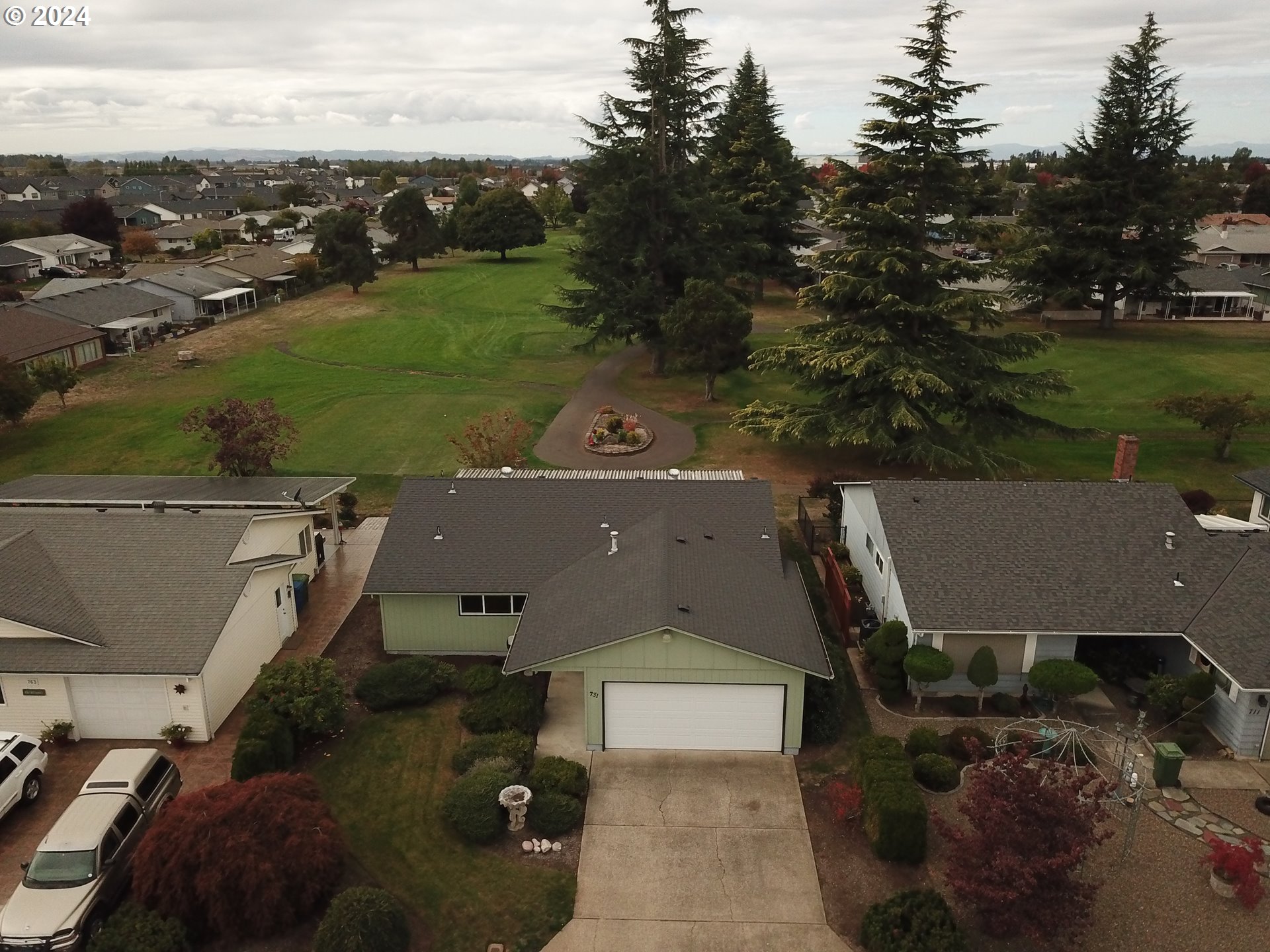 Photo of 731 CASCADE DR Woodburn OR 97071