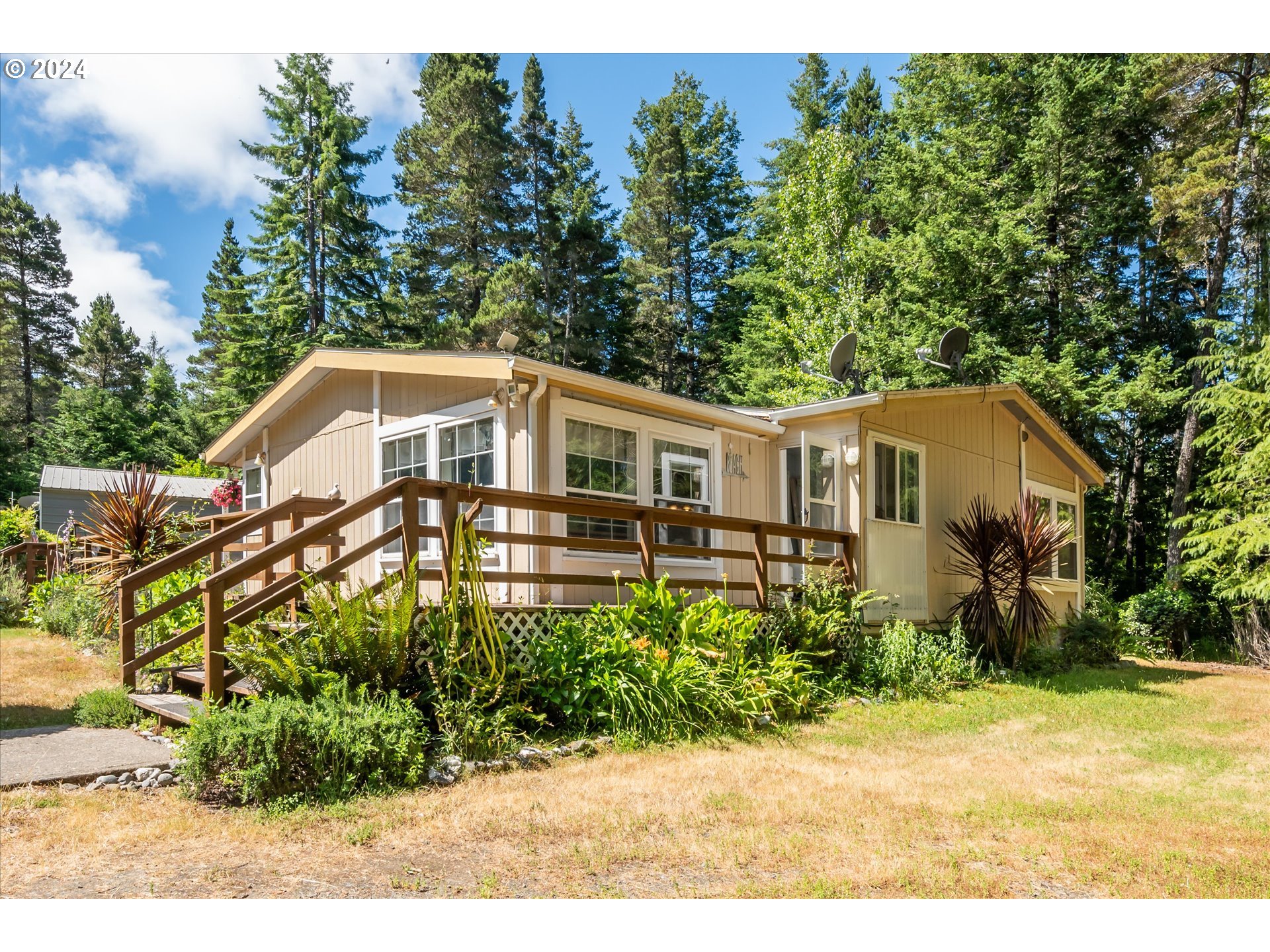 2440 S 2ND ST, Lebanon, OR, 97355