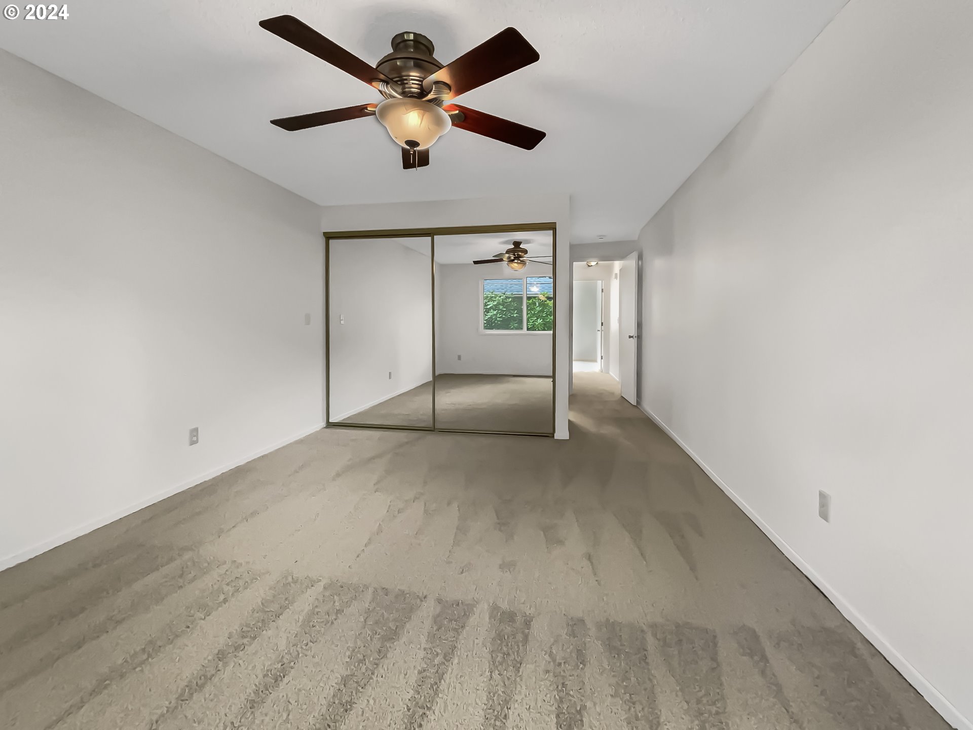 Photo #6: 24401141 Listing 