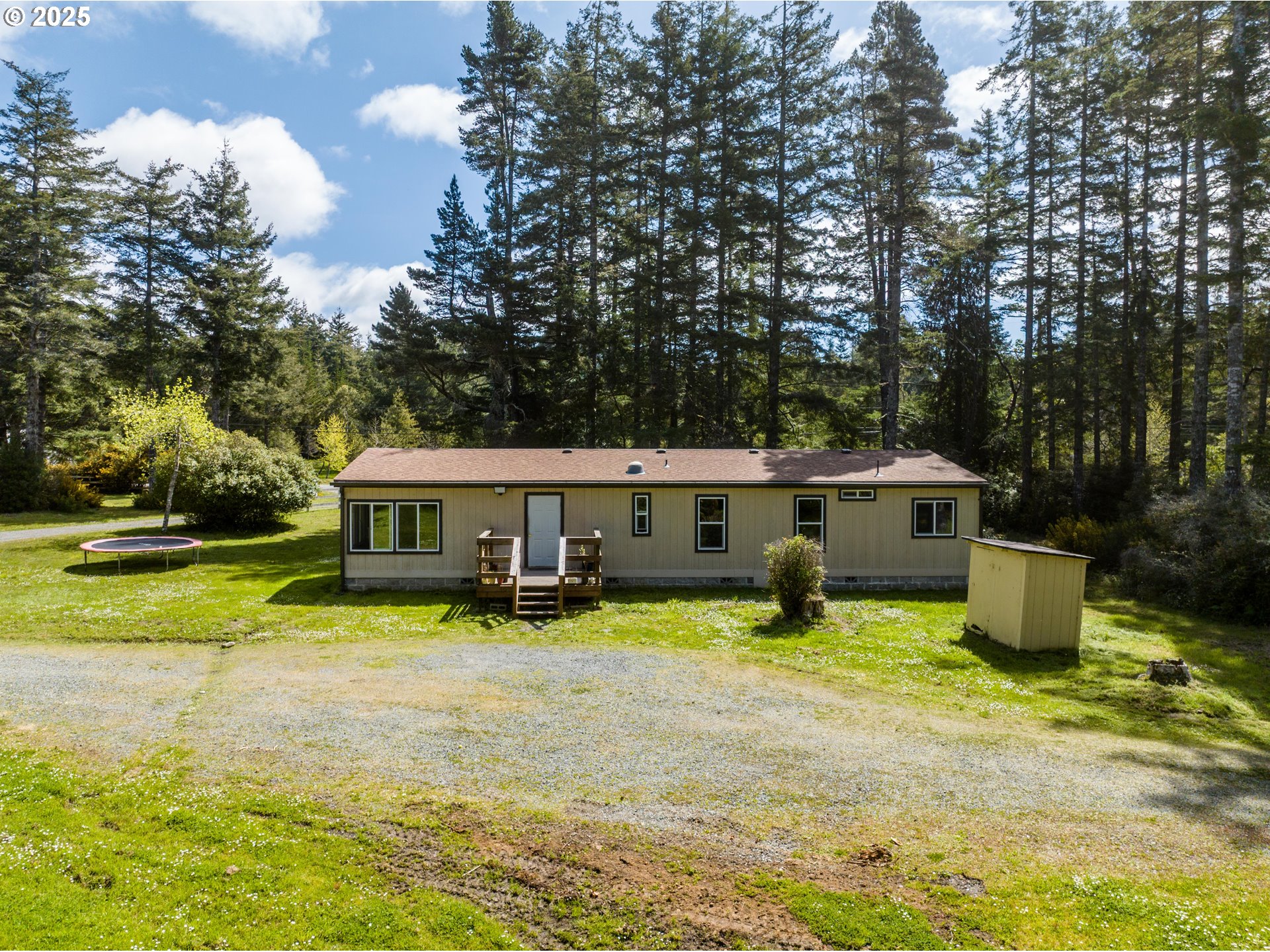 1735 Pine St, Silverton, OR, 97381