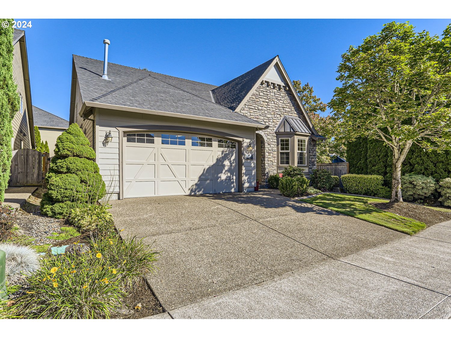 Photo of 7875 SUMMERTON ST Wilsonville OR 97070