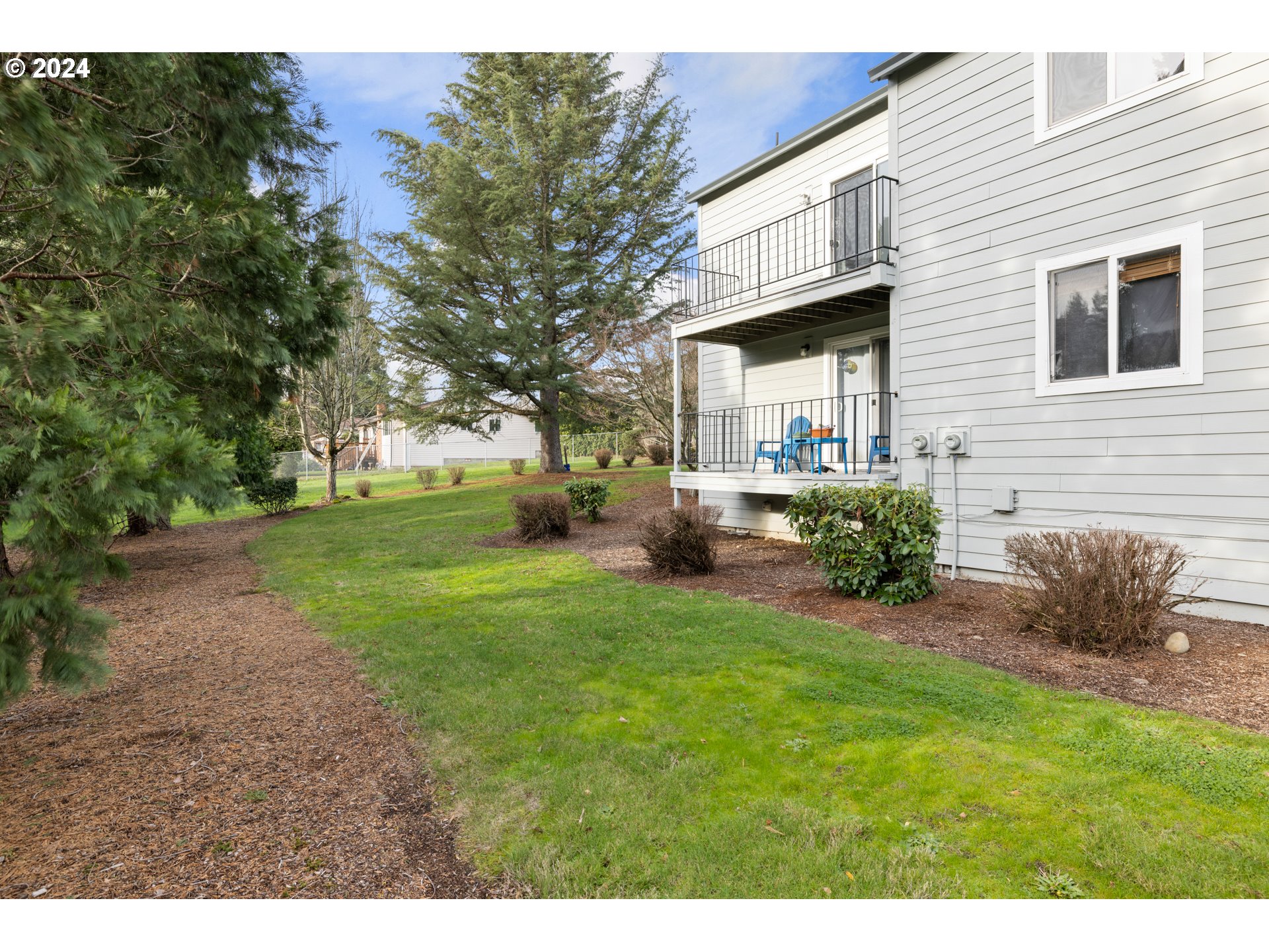 Photo #5: 24418072 Listing 