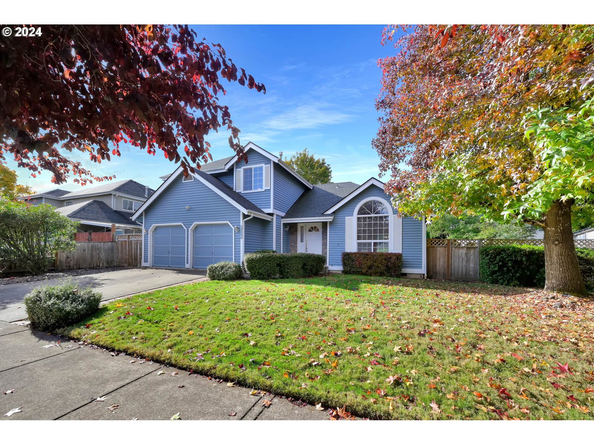 Photo of 2114 SILHOUETTE ST Eugene OR 97402