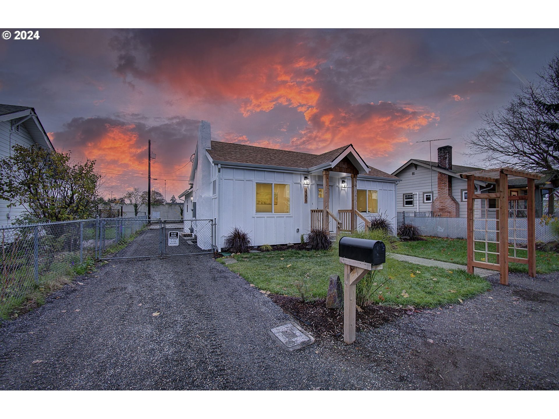 3205  I St, Vancouver, WA 98663