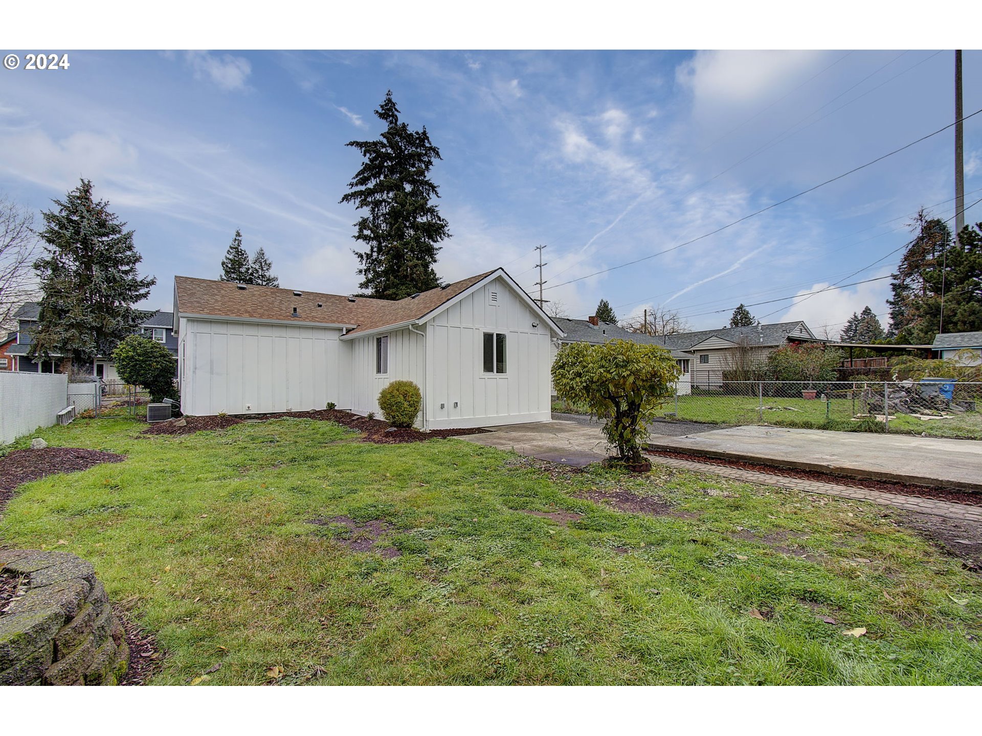 3205  I St, Vancouver, WA 98663