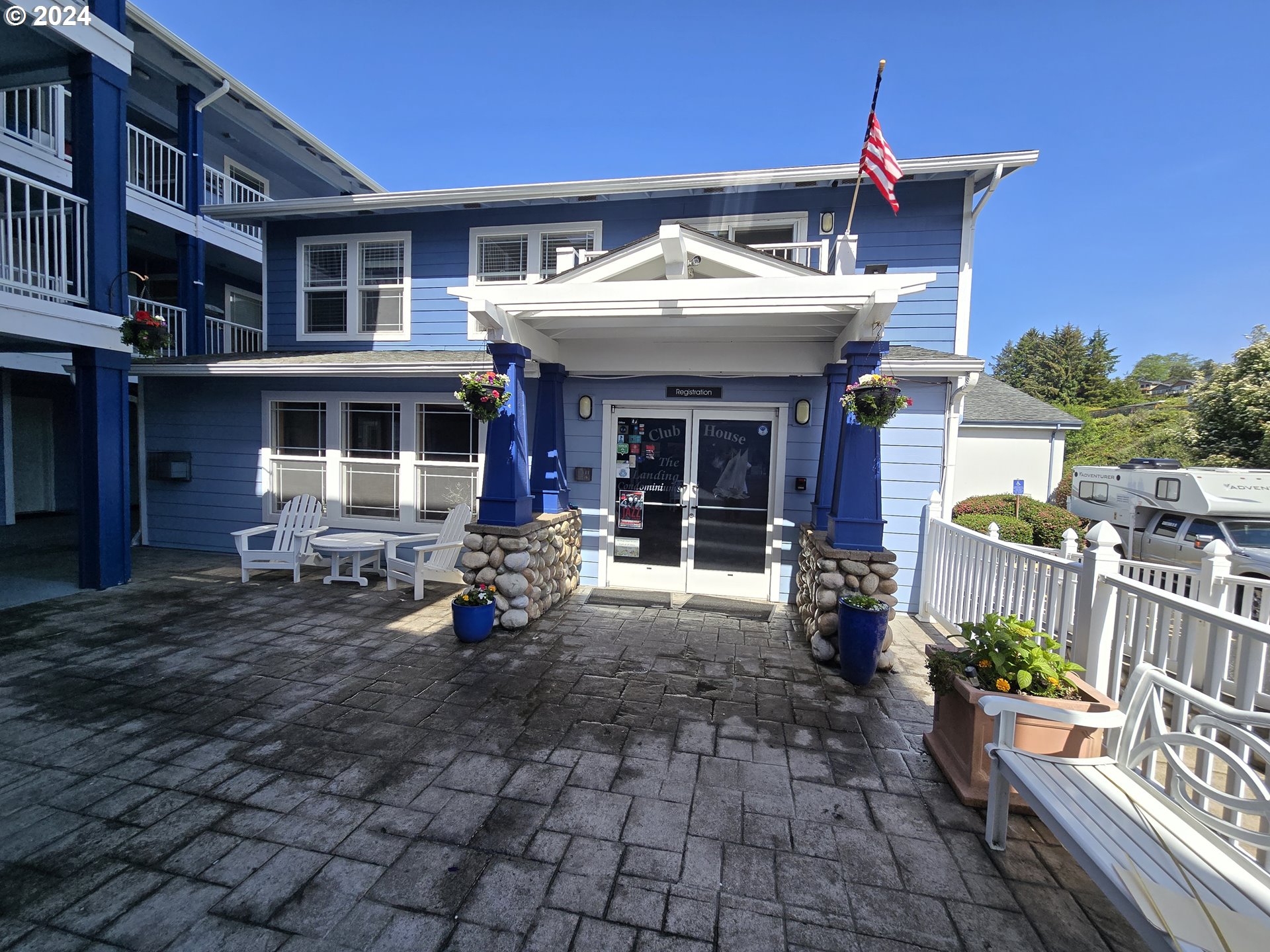 Photo of 890 BAY BLVD Newport OR 97365