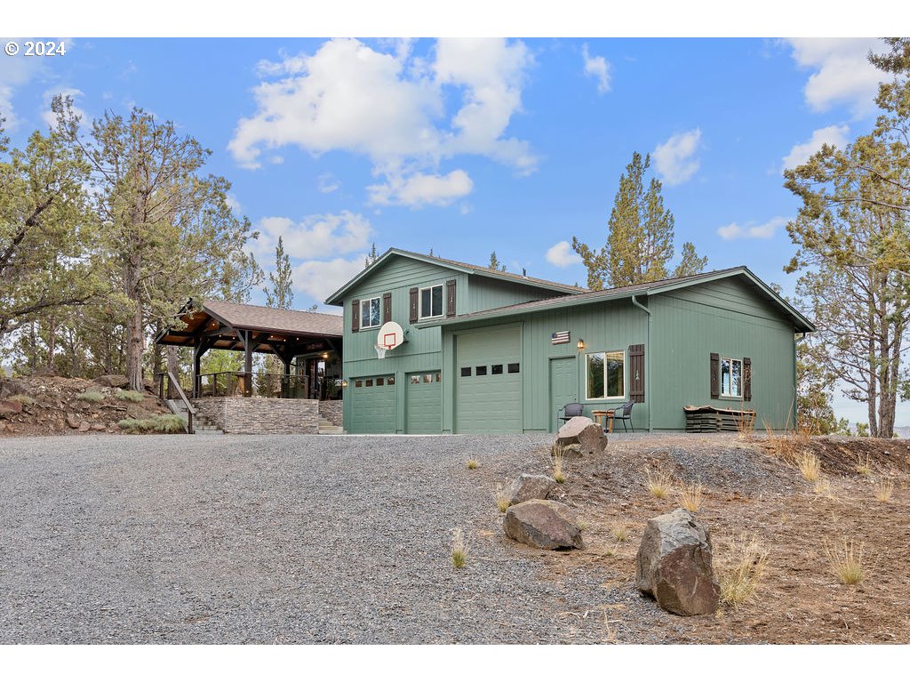 Photo of 1010 WASHINGTON PL Prineville OR 97754