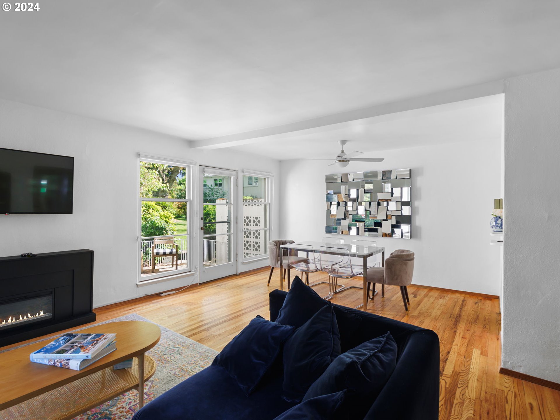 Photo #2: 24431910 Listing 