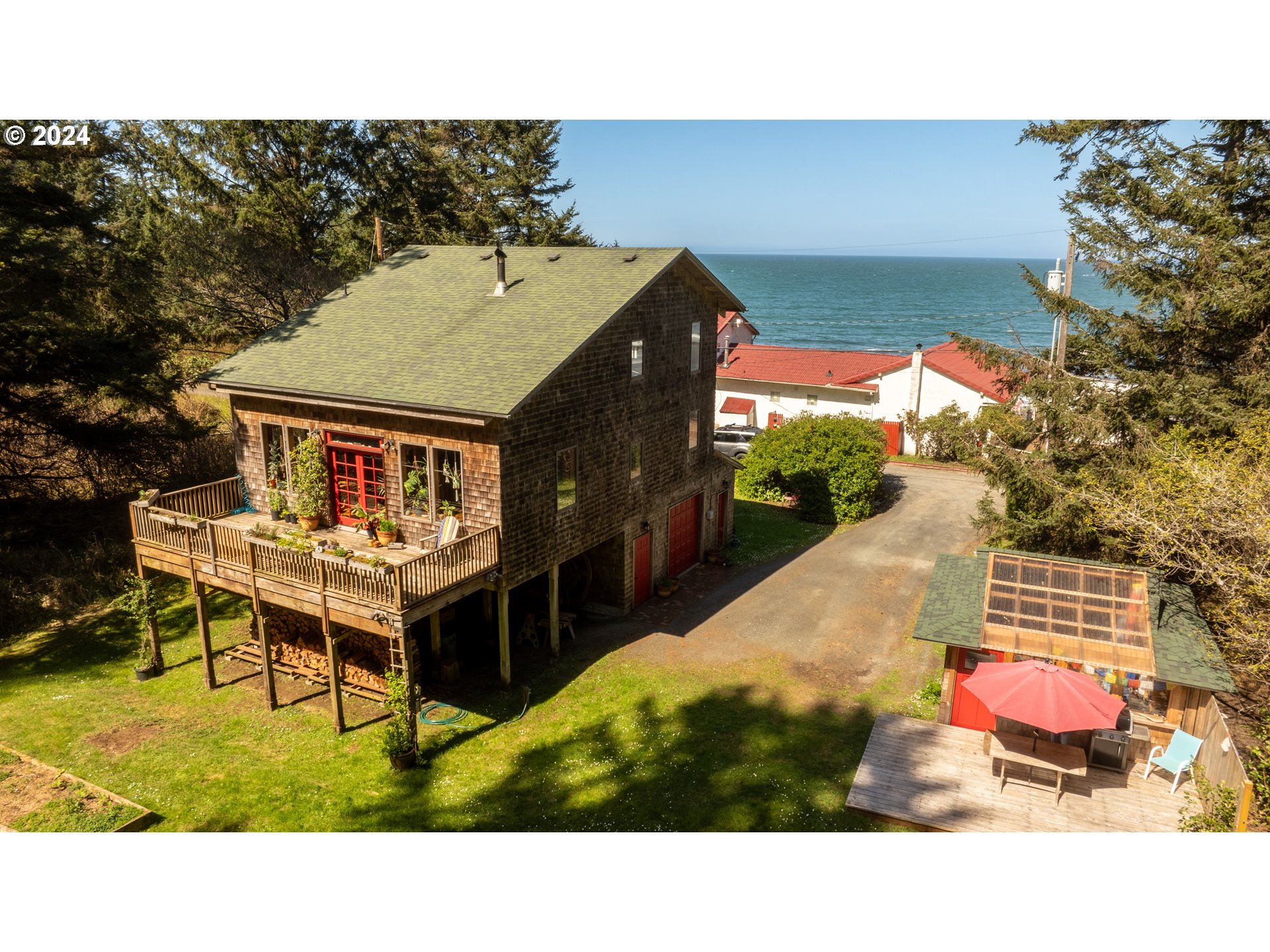 89166 LIGHTHOUSE WAY, Coos Bay, OR 97420