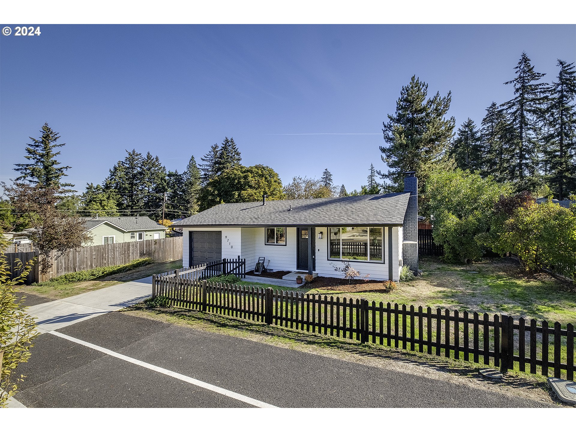 Photo of 9710 LINWOOD AVE Milwaukie OR 97222