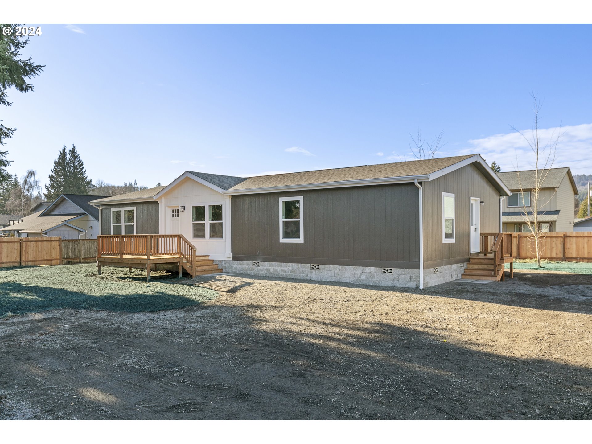 Photo of 233 LEXINGTON AVE Kelso WA 98626