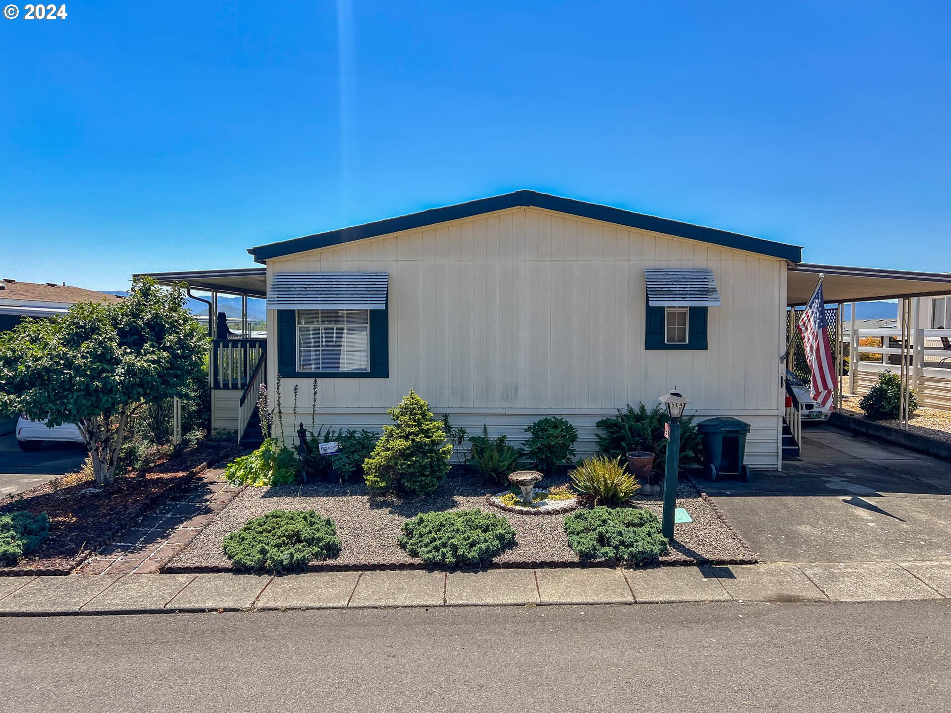 Photo of 504 SHADOW RANCH LN Roseburg OR 97470