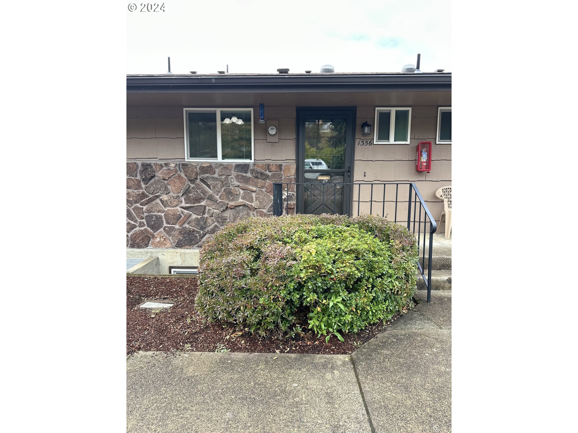 Photo of 1356 COURT AVE Roseburg OR 97470