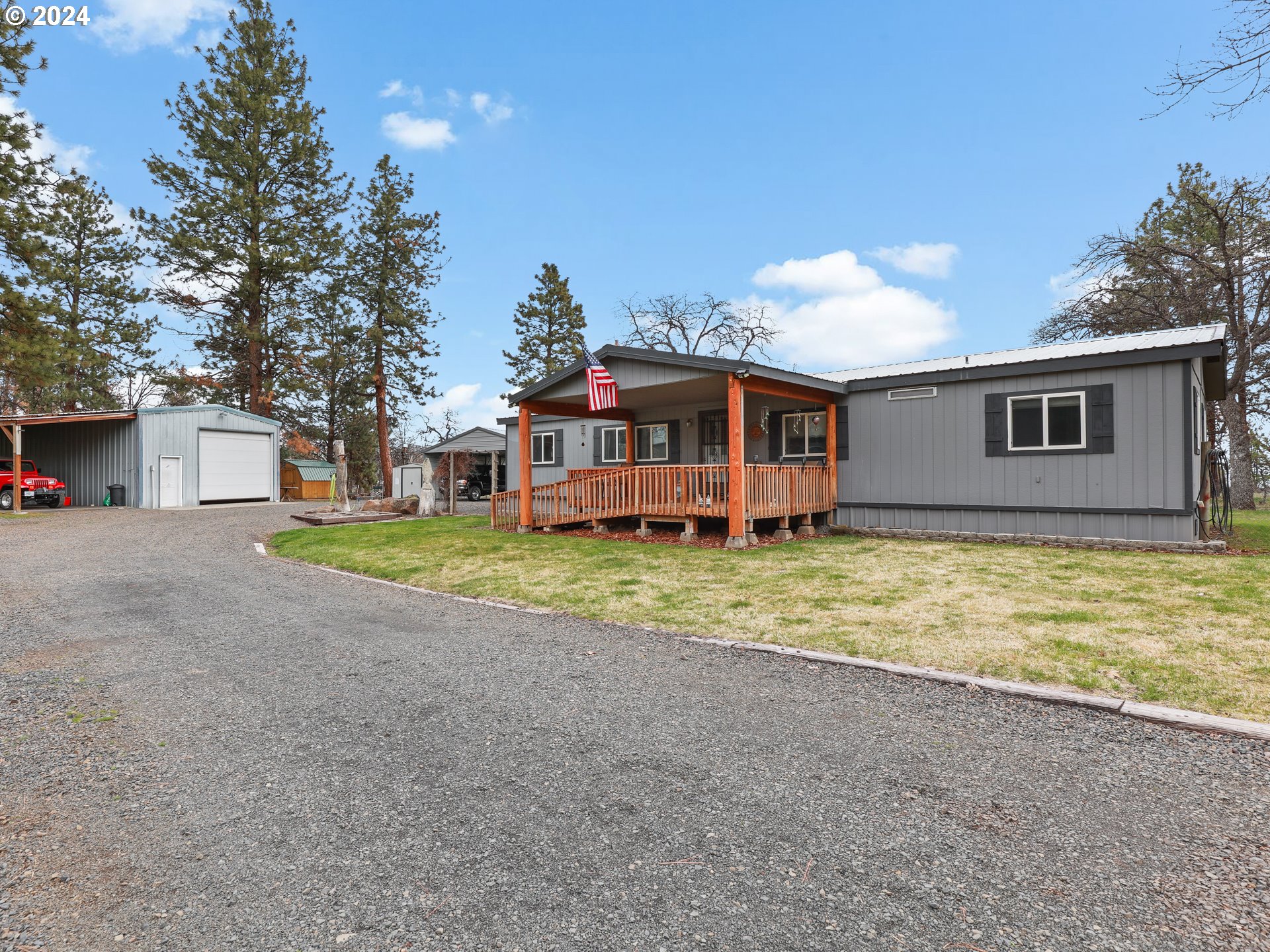 21 N FRONTAGE RD, Tygh Valley, OR 97063