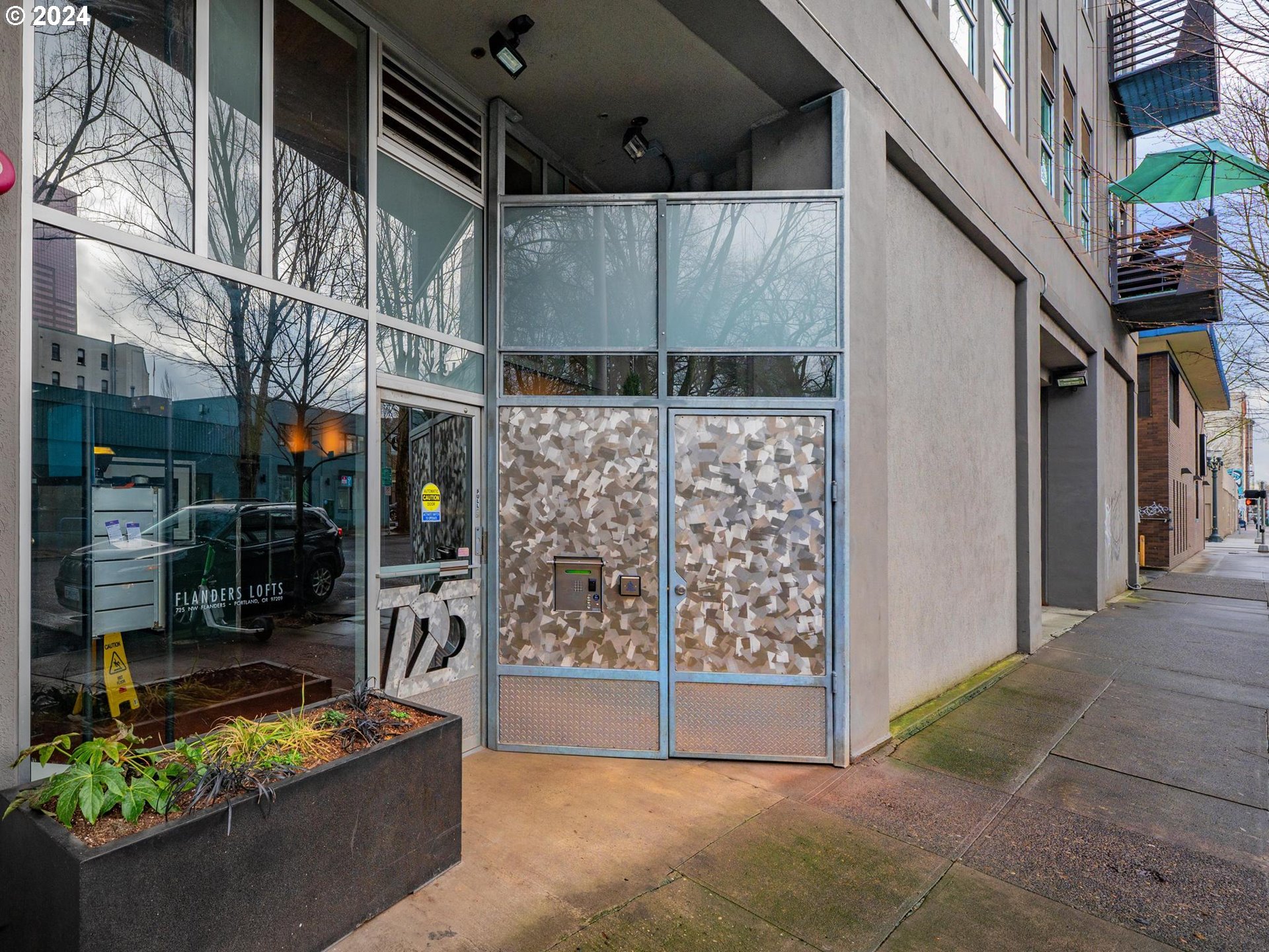 Photo #4: 24442144 Listing 