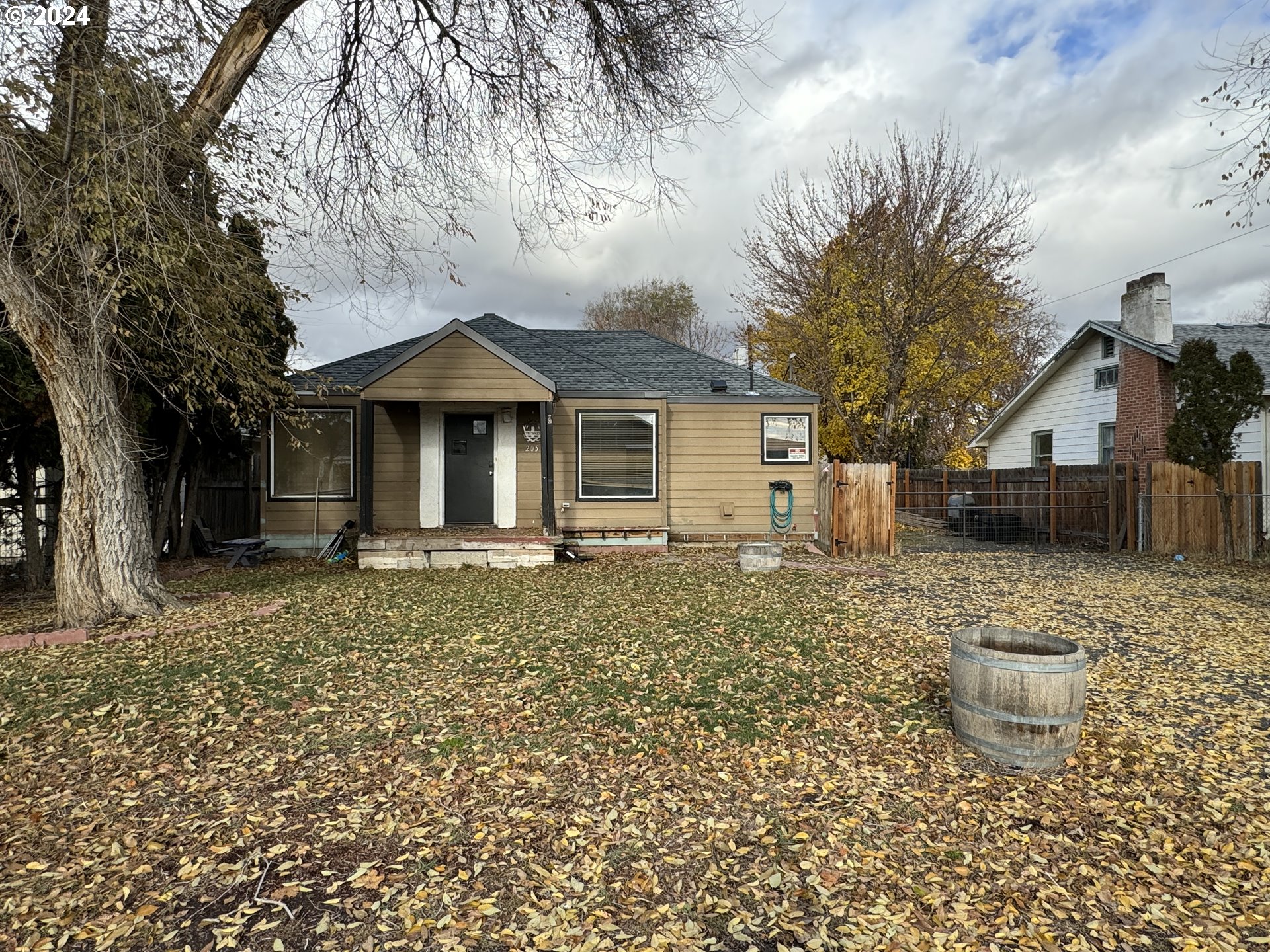 Photo of 205 DARLAND ST Goldendale WA 98620