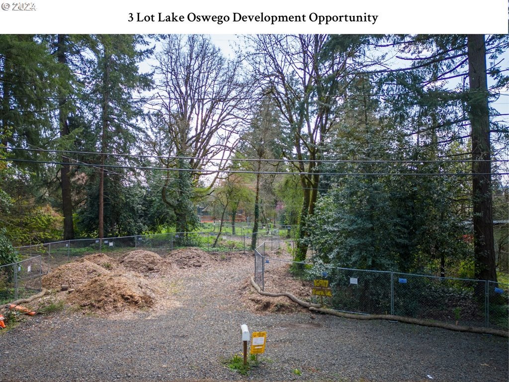 Photo of 16917 Kara Lane Lake Oswego OR 97034