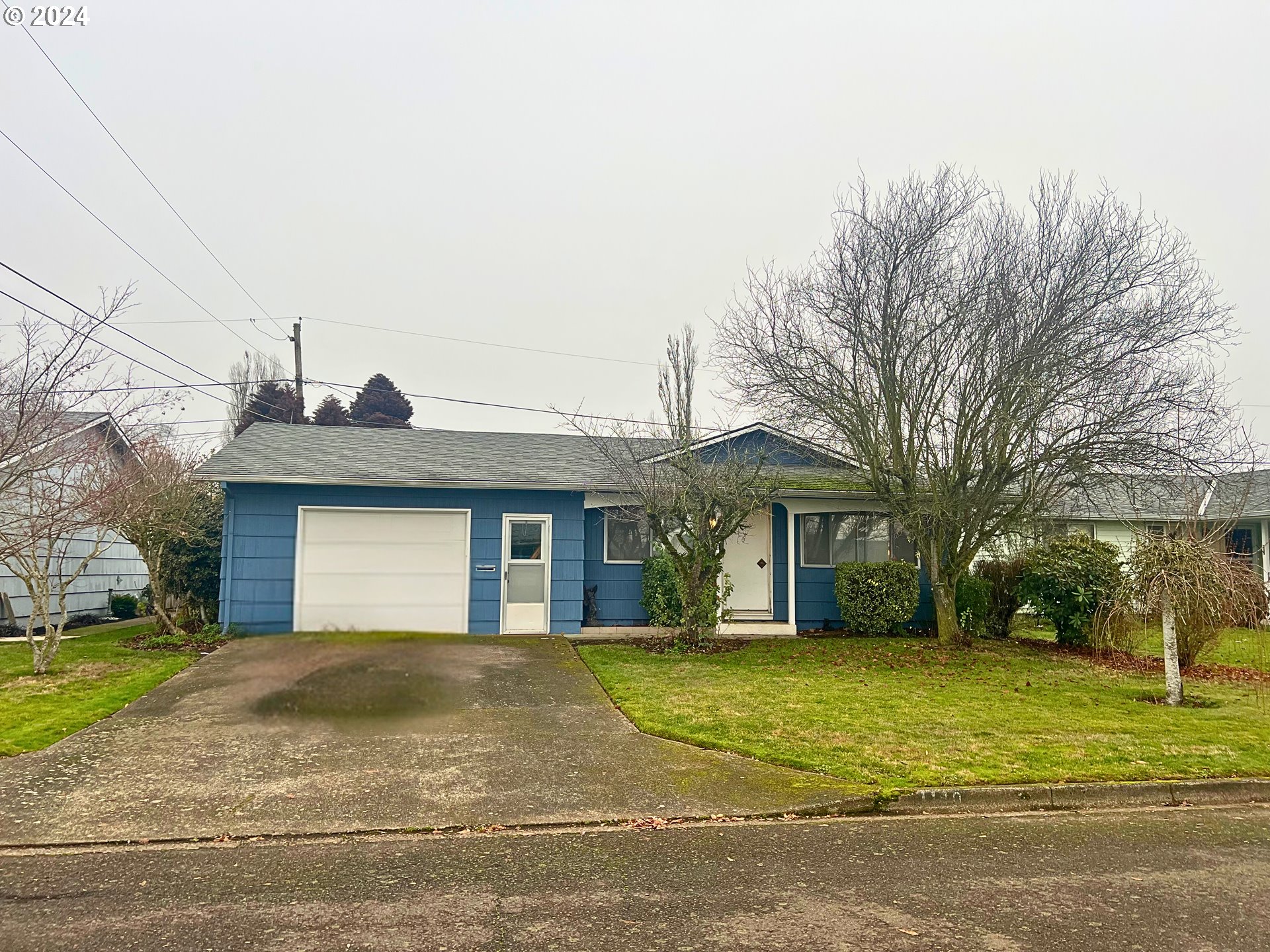 Photo of 1140 STANFIELD RD Woodburn OR 97071