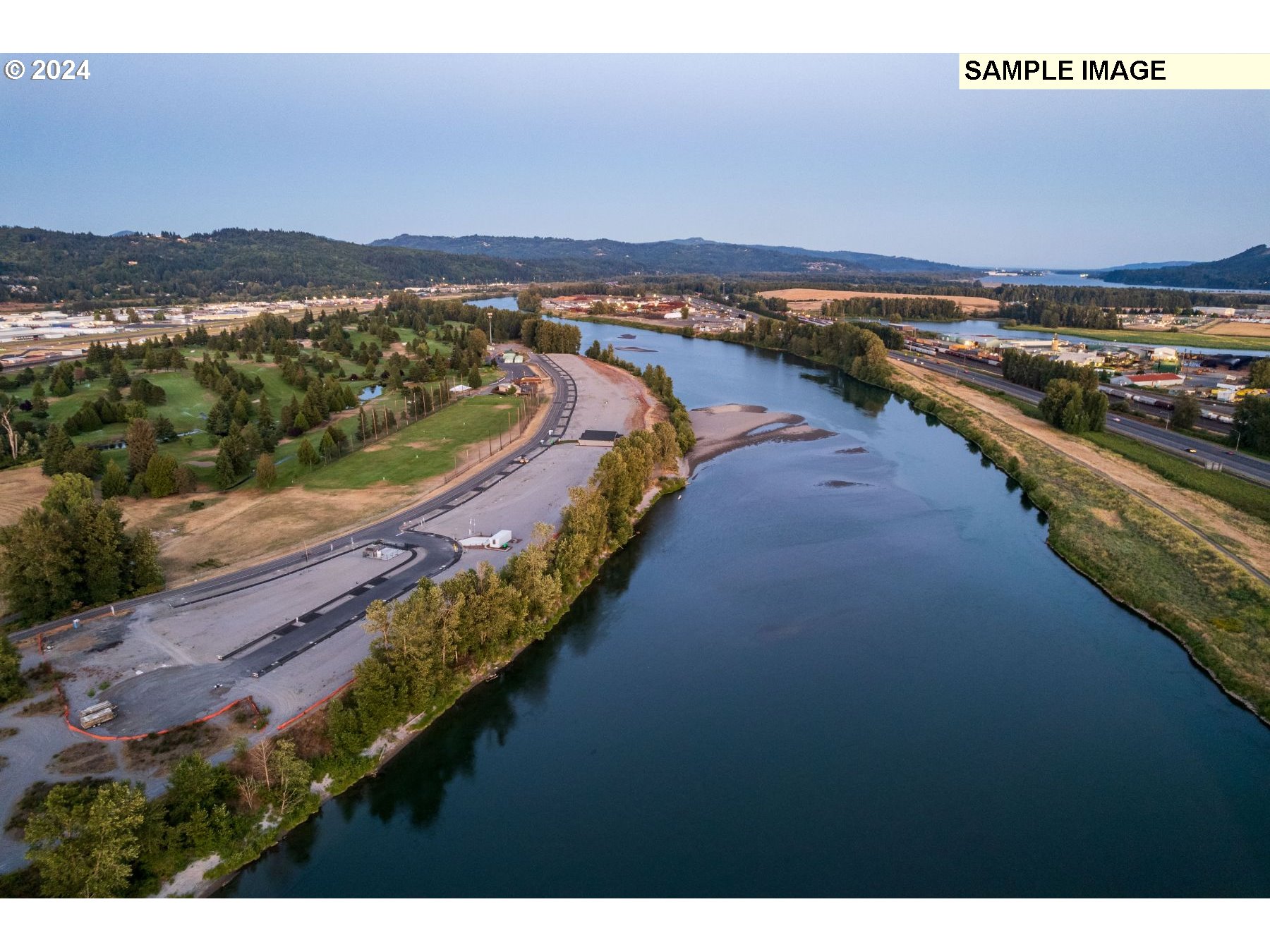 2088 S River Rd, Kelso, WA 98626