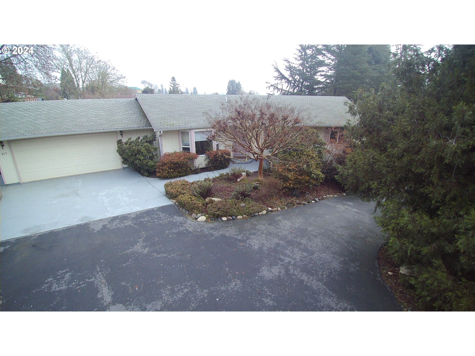 Photo of 875 ORCHARD DR Myrtle Creek OR 97457