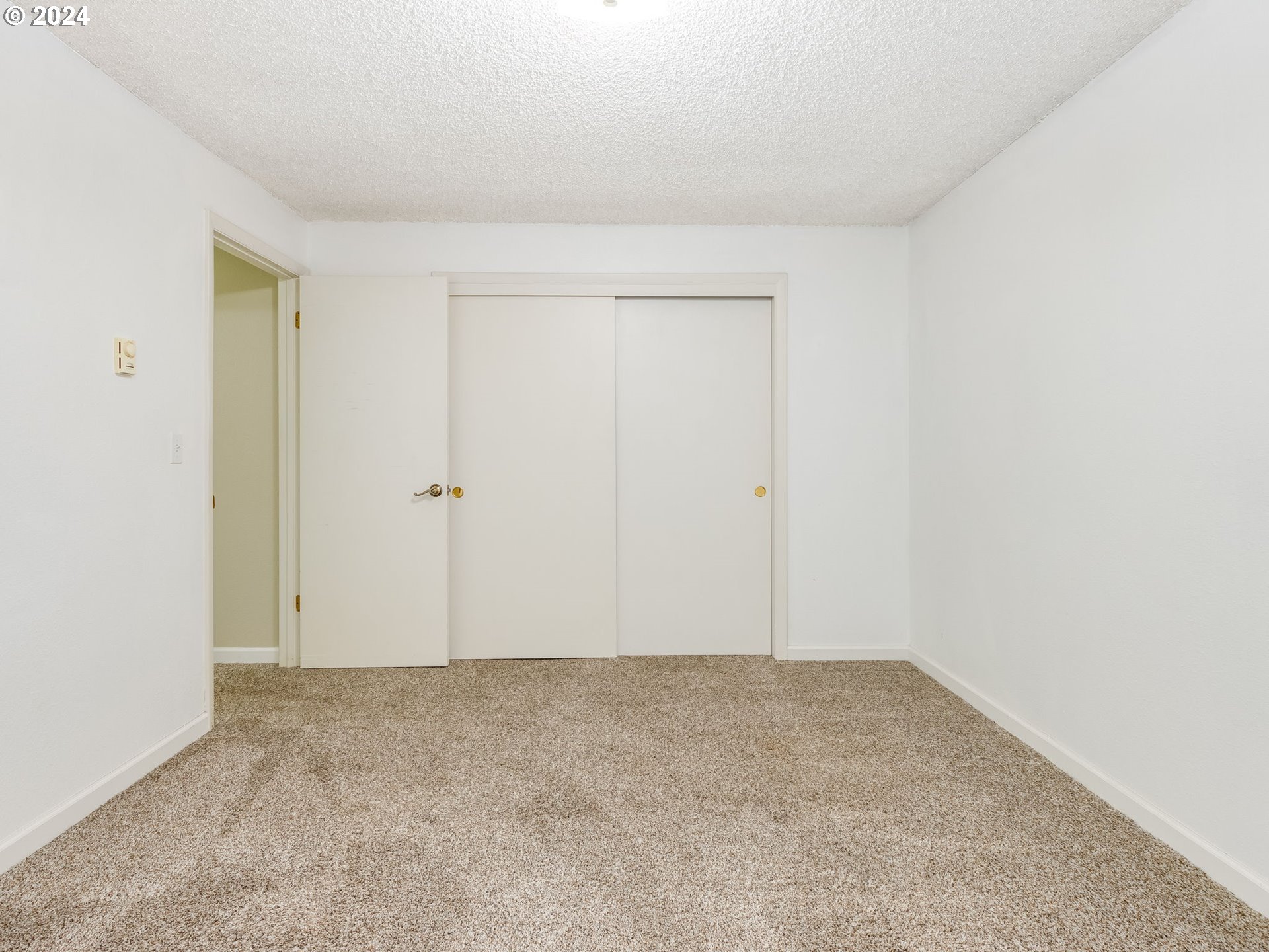 Photo #15: 24454648 Listing 