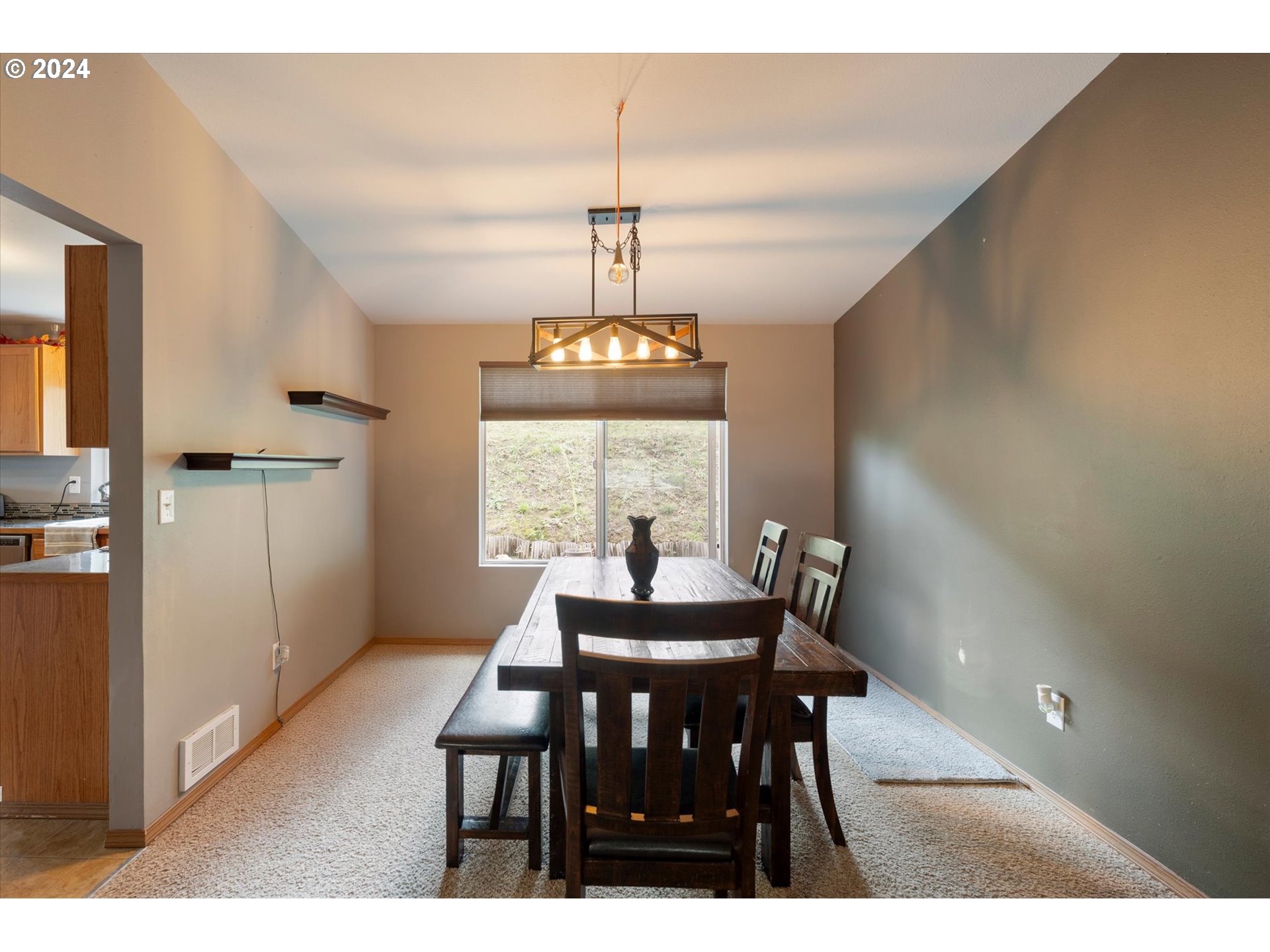 115  Ridgecrest Ln, Longview, WA 98632