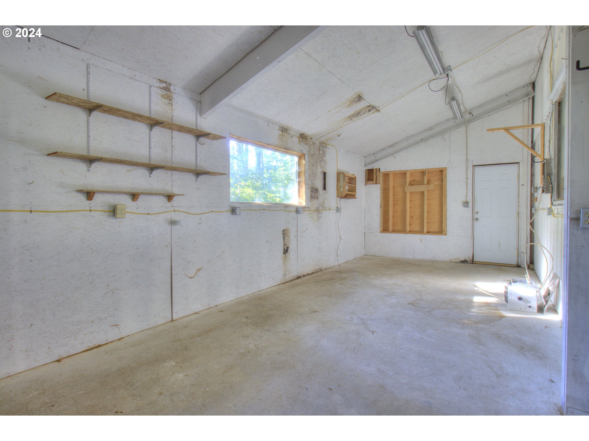 4 VISTA DR, Port Orford, OR, 97465