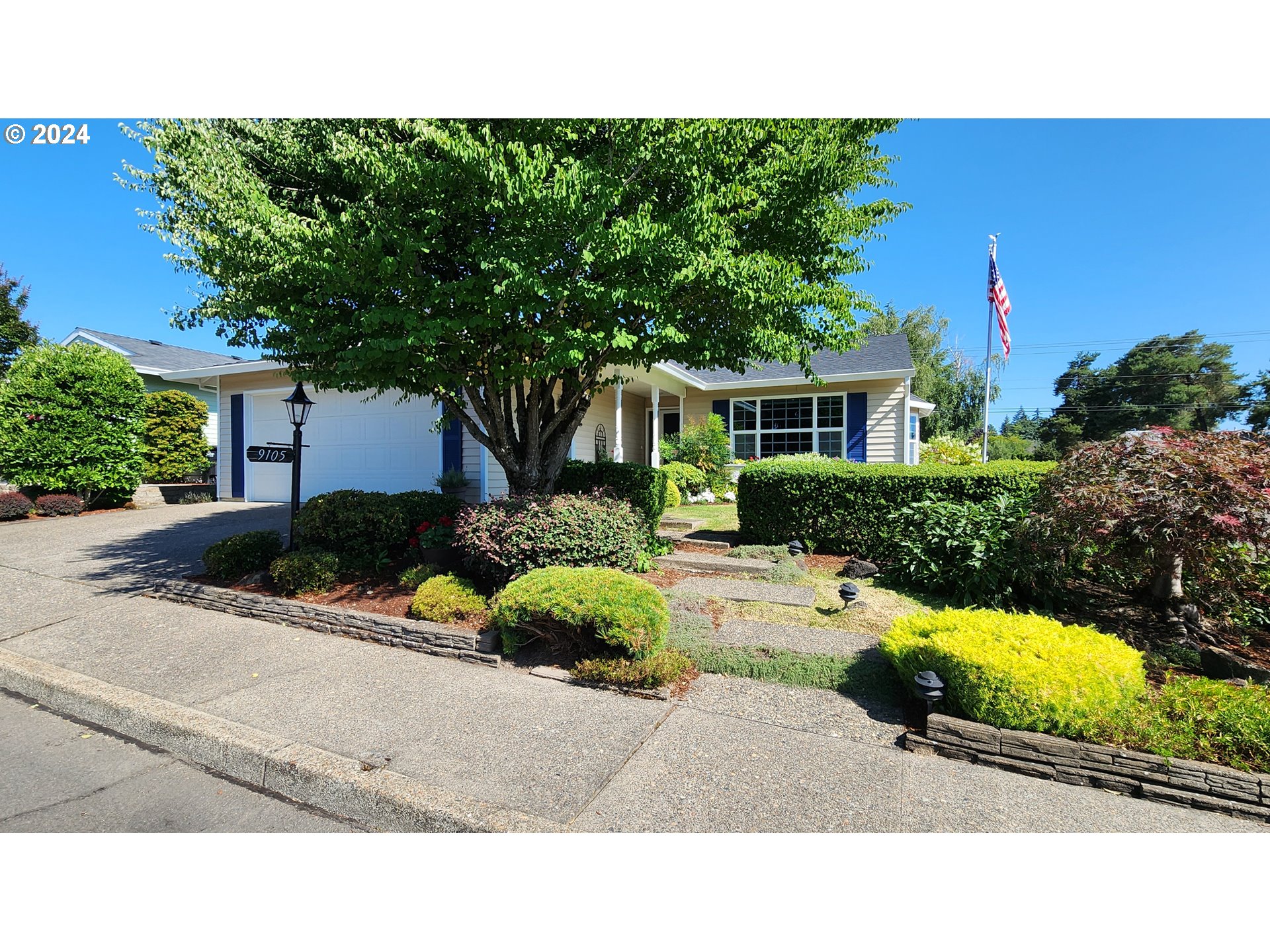 Photo of 9105 SUMMERFIELD CT Tigard OR 97224