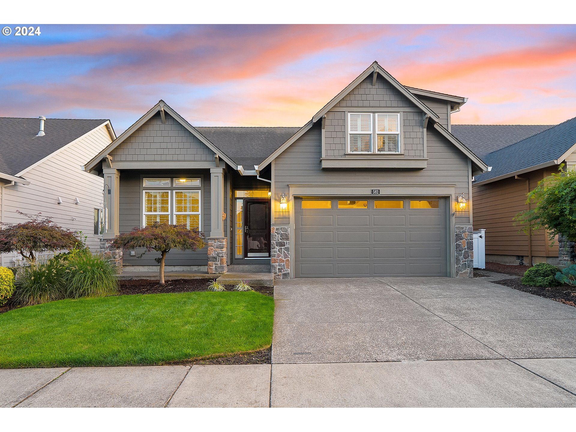 Photo of 582 TUKWILA DR Woodburn OR 97071