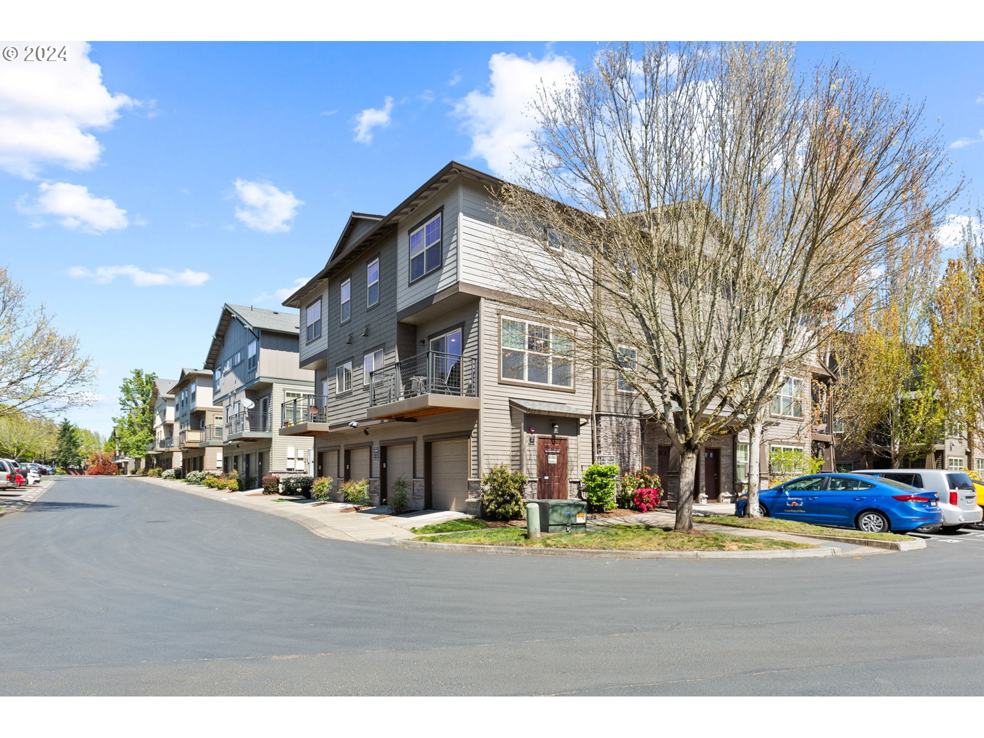 Photo #3: 24459783 Listing 