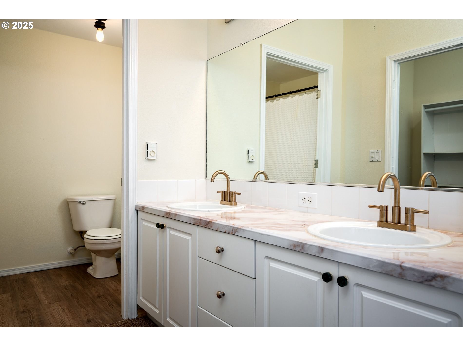 Photo #3: 24461872 Listing 