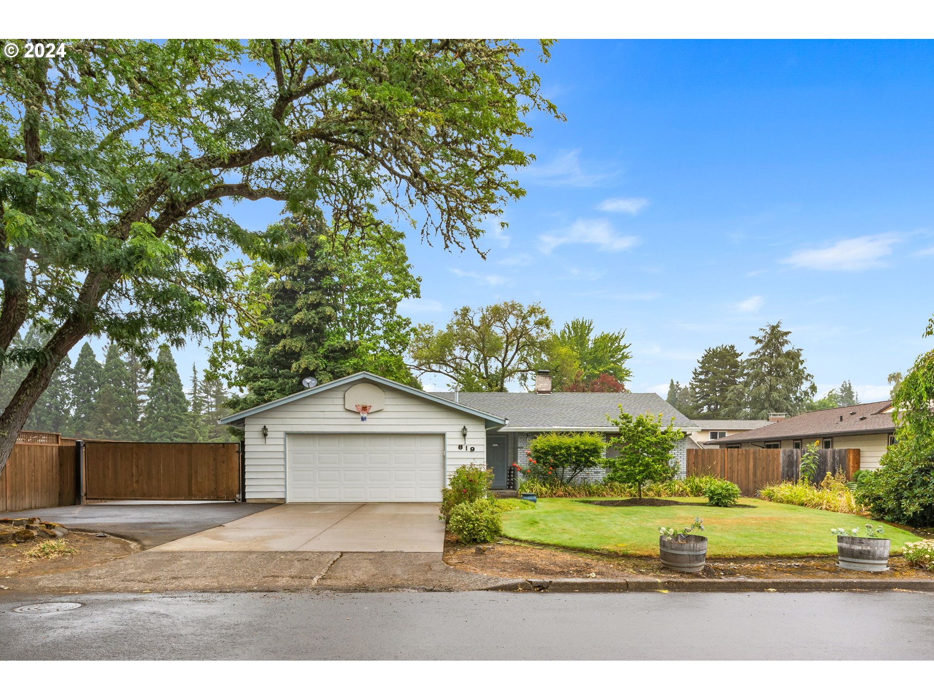 Photo of 819 DARNIELLE DR Hillsboro OR 97124