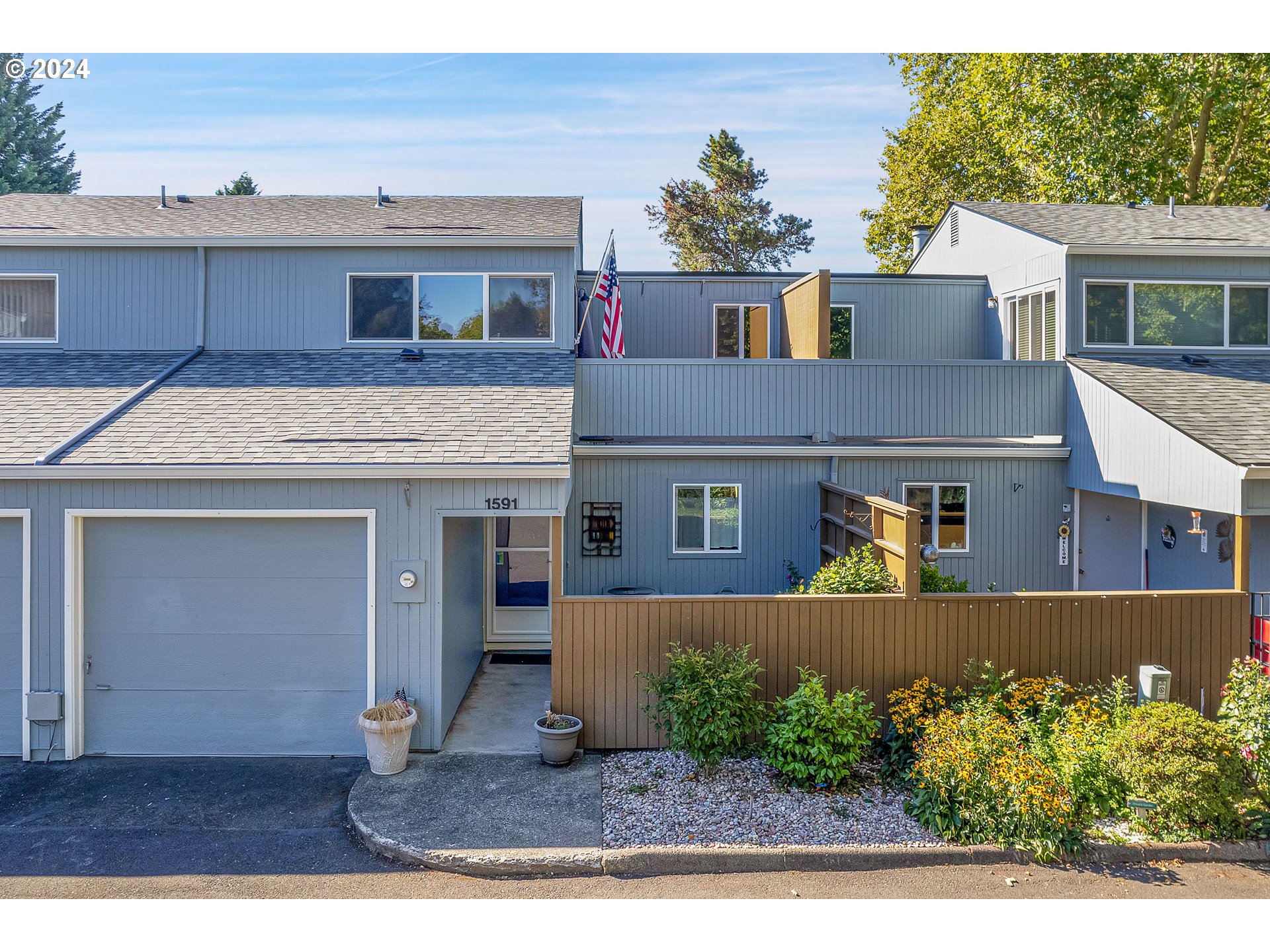 Photo of 1591 EASTBROOK CT Beaverton OR 97006