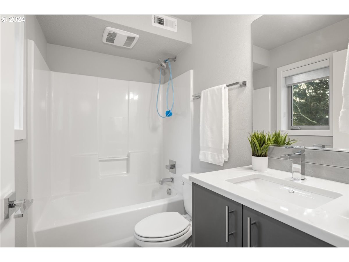 Photo #5: 24469305 Listing 